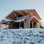 Aislamiento, Luxus Faház Zalaegerszeg