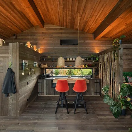 Вилла Aislamiento, Luxus Fahaz