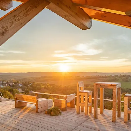 Villa Aislamiento, Luxus Fahaz