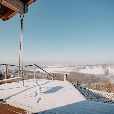 Aislamiento, Luxus Fahaz