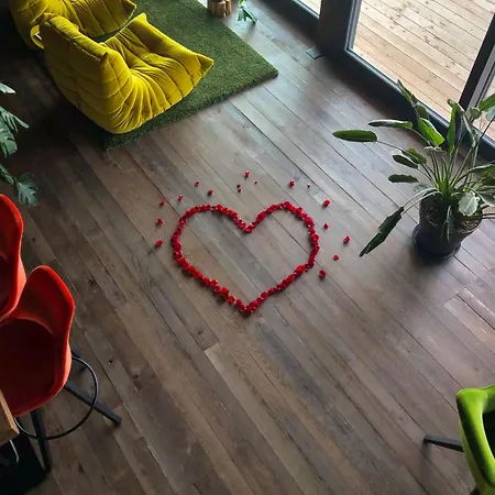 Aislamiento, Luxus Fahaz * Zalaegerszeg