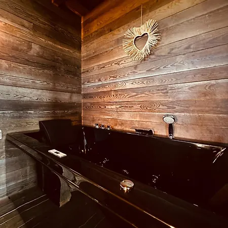 Villa Aislamiento, Luxus Fahaz