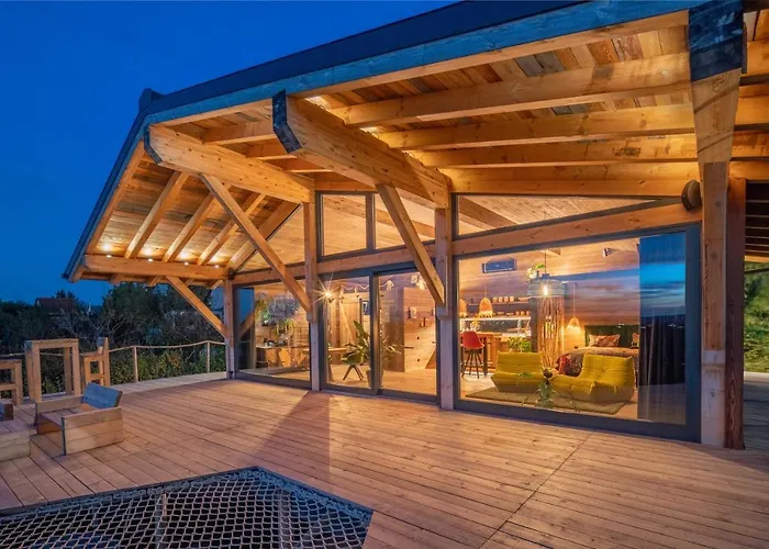 Aislamiento, Luxus Fahaz