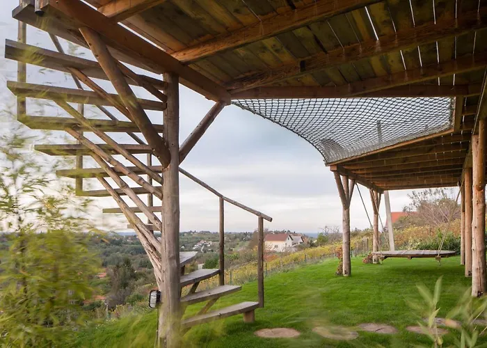 Aislamiento, Luxus Fahaz * Zalaegerszeg