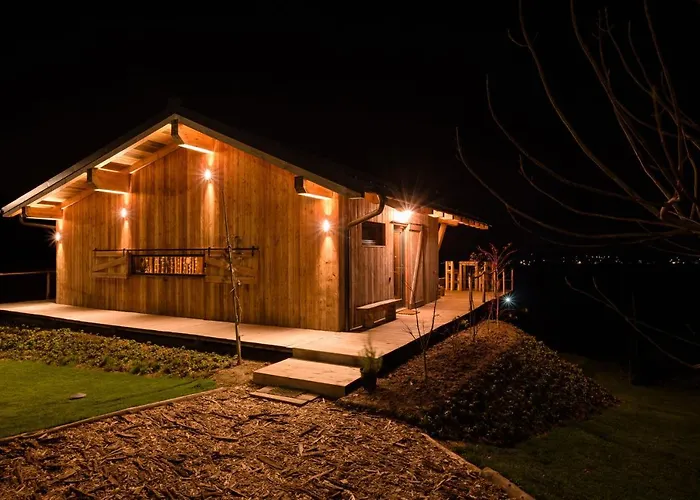 Villa Aislamiento, Luxus Fahaz *