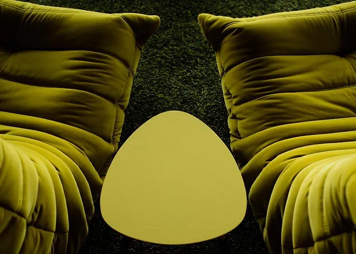 Aislamiento, Luxus Fahaz Villa