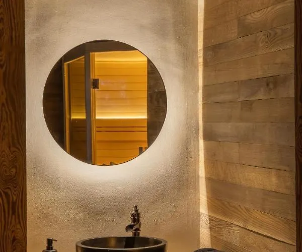 Villa Aislamiento, Luxus Fahaz