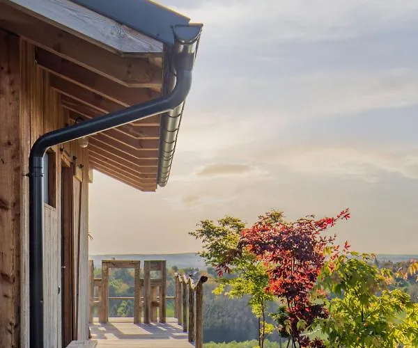 Aislamiento, Luxus Fahaz * Zalaegerszeg