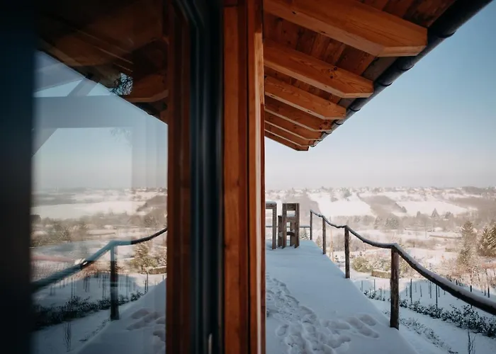 Villa Aislamiento, Luxus Fahaz