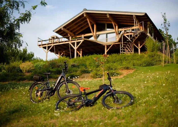 Aislamiento, Luxus Fahaz זלאגרסג