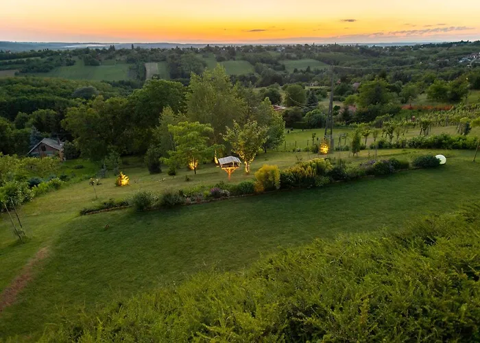 Aislamiento, Luxus Fahaz *