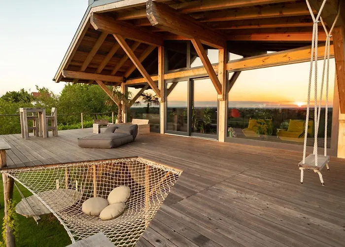 Aislamiento, Luxus Fahaz * Zalaegerszeg