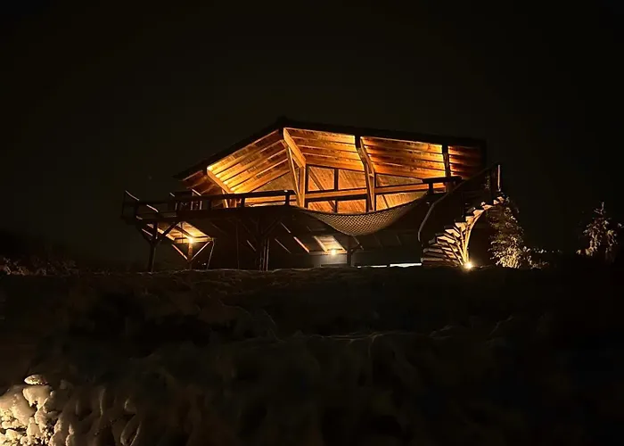 Aislamiento, Luxus Fahaz Villa