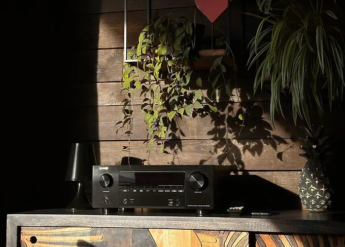 Aislamiento, Luxus Fahaz Villa